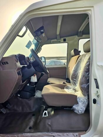 TOYOTA LANDCRUISER HARD-TOP Image 4