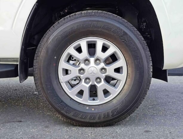 MITSUBISHI L200 GLX 2024 PETROL V4 2.4L M/T
