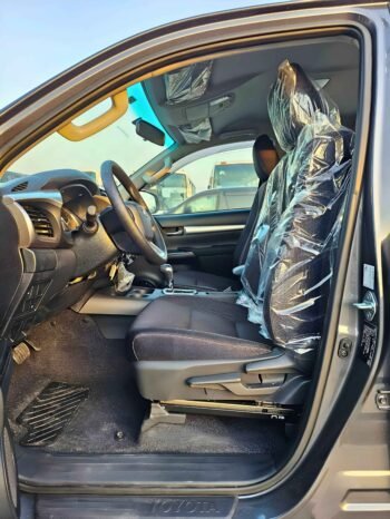 TOYOTA HILUX Image 8