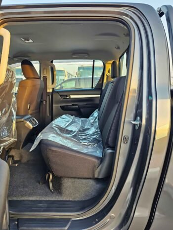 TOYOTA HILUX Image 6