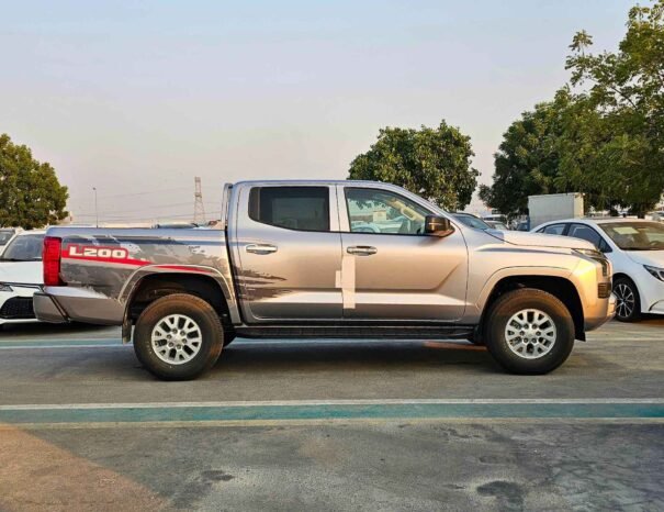 MITSUBISHI L200 GLX 2025 PETROL V4 2.4L M/T