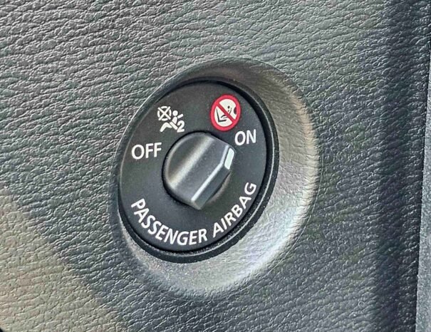 MITSUBISHI L200 GLX 2025 PETROL V4 2.4L M/T