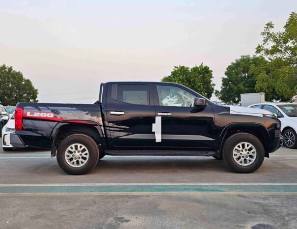 MITSUBISHI L200 GLX 2025 PETROL V4 2.4L M/T
