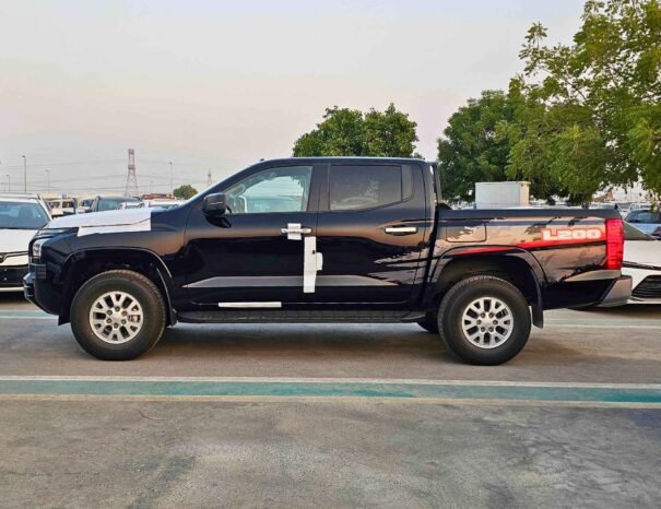 MITSUBISHI L200 GLX 2025 PETROL V4 2.4L M/T