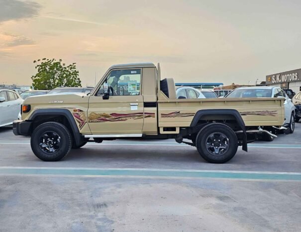 Пикап Toyota Land Cruiser LC79 SC 2025, дизель 2,8 л, V4, МКПП