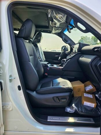 TOYOTA LANDCRUISER Image 11