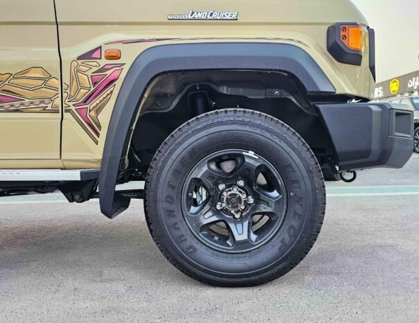 Пикап Toyota Land Cruiser LC79 SC 2025, дизель 2,8 л, V4, МКПП