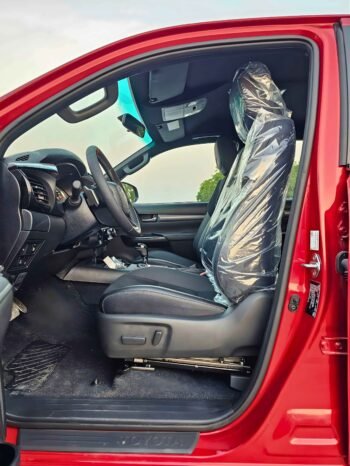 TOYOTA HILUX Image 8