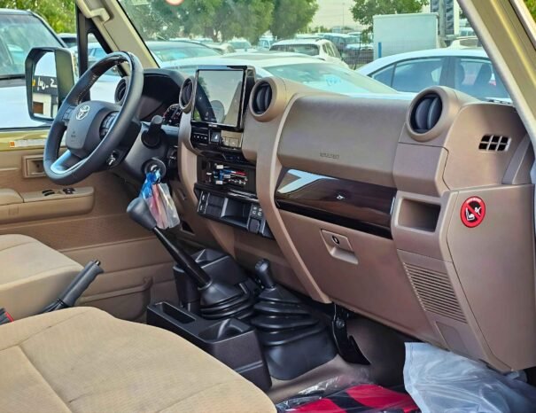 Пикап Toyota Land Cruiser LC79 SC 2025, дизель 2,8 л, V4, МКПП