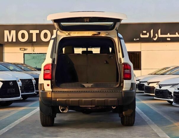 TOYOTA LANDCRUISER PRADO LC250 URBAN 2024 PETROL V4 2.4L A/T