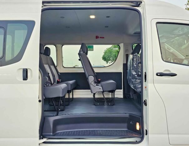 TOYOTA HIACE HIGHROOF DX PASSENGER 2026 DIESEL V4 2.8L M/T