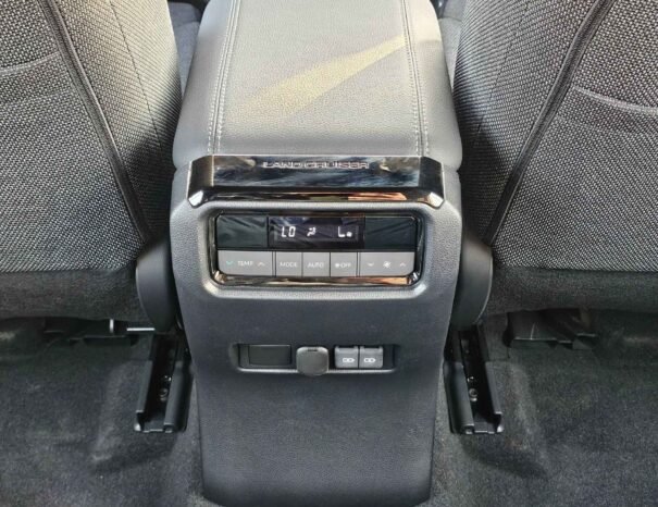 TOYOTA LANDCRUISER PRADO LC250 URBAN 2024 PETROL V4 2.4L A/T