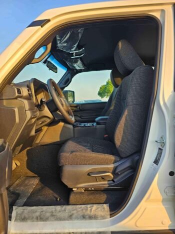 TOYOTA PRADO Image 10