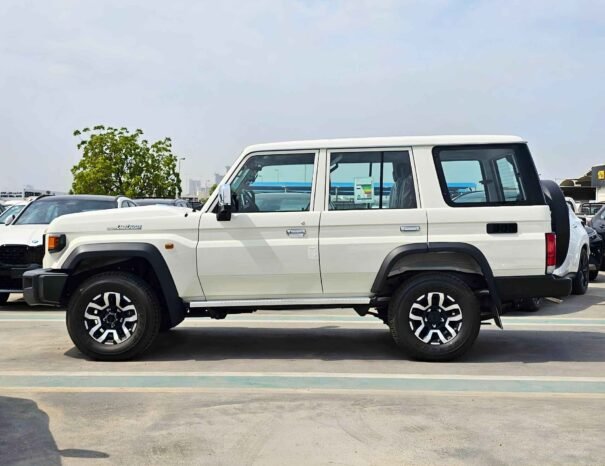 TOYOTA LANDCRUISER LC76 HRADTOP LX 2025 DIESEL 2.8L V4 A/T