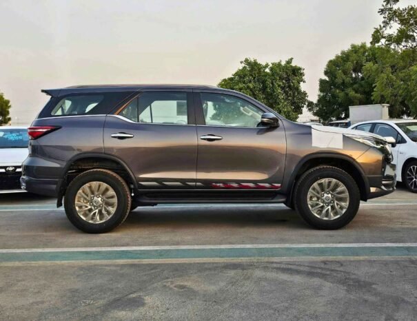 TOYOTA FORTUNER SR5 ADVENTURE 2025 БЕНЗИН V6 4.0L A/T