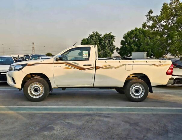 TOYOTA HILUX GLG NARROW BODY 2024 PETROL V4 2.7L M/T