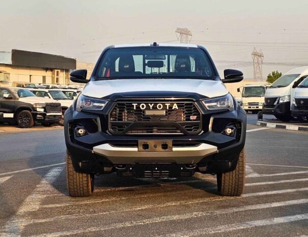 TOYOTA HILUX GR SPORT EURO 4 2025 БЕНЗИН V6 4.0L A/T