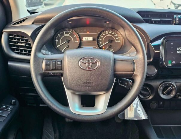 TOYOTA HILUX DLX-G1 BASIC NARROW BODY DIESEL 2025 V4 2.4L M/T