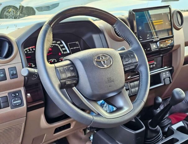 Пикап Toyota Land Cruiser LC79 SC 2025, дизель 2,8 л, V4, МКПП