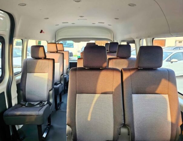 TOYOTA HIACE HIGHROOF 2026 ESSENCE V6 3,5 L A/T