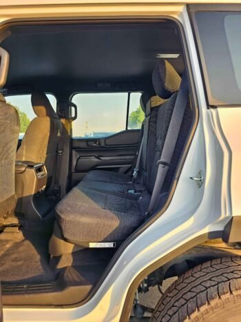 TOYOTA PRADO Image 8
