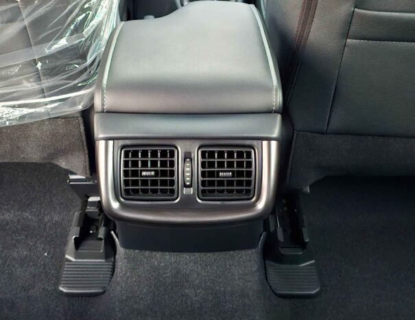 TOYOTA HILUX GR SPORT DUAL TONE 2025 PETROL 4.0L V6 A/T