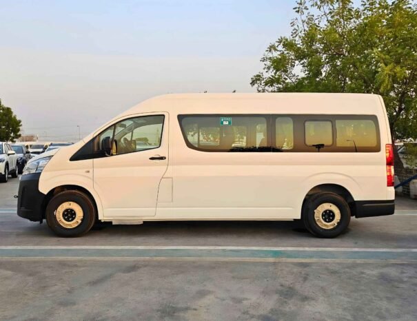 TOYOTA HIACE HIGHROOF 2026 ESSENCE V6 3,5 L A/T