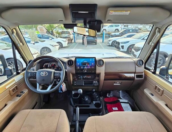 Пикап Toyota Land Cruiser LC79 SC 2025, дизель 2,8 л, V4, МКПП