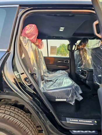 TOYOTA LANDCRUISER Image 11