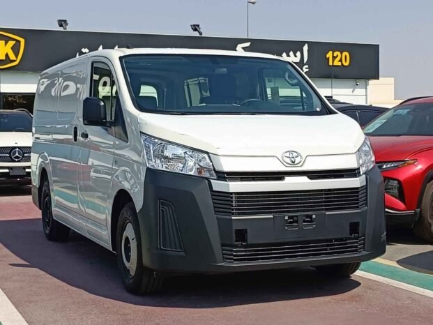 شاحنة نقل تويوتا هايس ذات سقف قياسي موديل 2023، بنزين V6 A/T