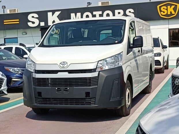 شاحنة نقل تويوتا هايس ذات سقف قياسي موديل 2023، بنزين V6 A/T