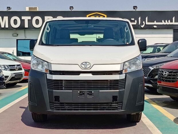 شاحنة نقل تويوتا هايس ذات سقف قياسي موديل 2023، بنزين V6 A/T