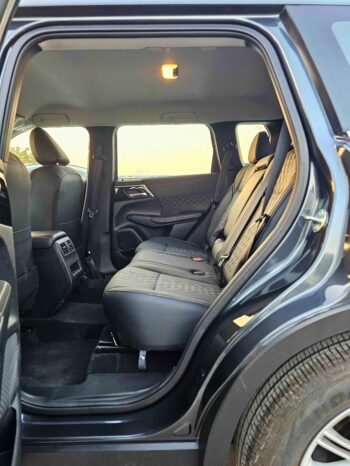 MITSUBISHI OUTLANDER Image 7