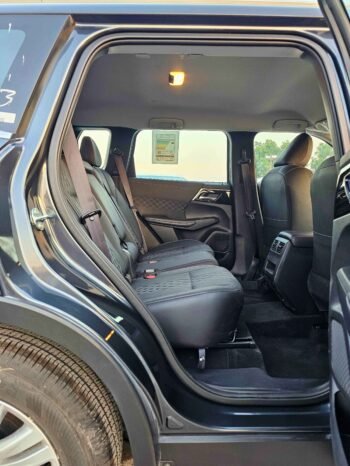 MITSUBISHI OUTLANDER Image 6