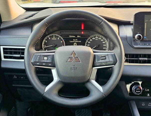 MITSUBISHI OUTLANDER LIMOUSINE LEATHER 2025 PETROL V4 2.5L A/T