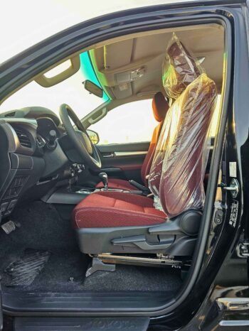 TOYOTA HILUX Image 8