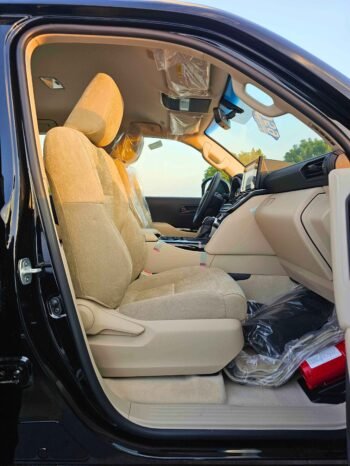 TOYOTA LANDCRUISER Image 8