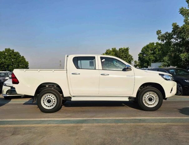 TOYOTA HILUX DLX-G NARROW BODY 2025 PETROL V4 2.7L A/T