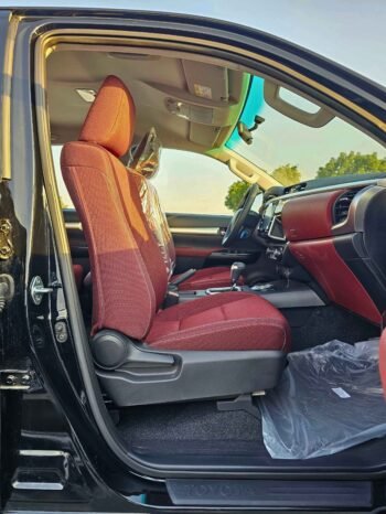 TOYOTA HILUX Image 7