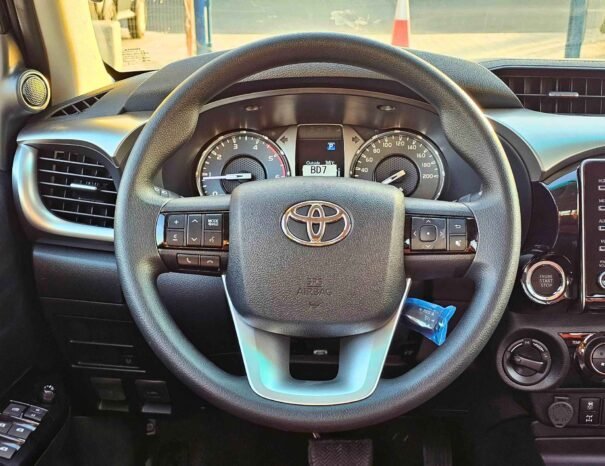 TOYOTA HILUX SR5 WIDE BODY 2025 DIESEL V4 2.4L A/T