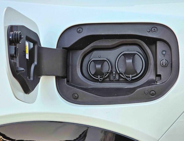 TOYOTA BZ5 630 MAX ELECTRIC WITH CHARGER 2025