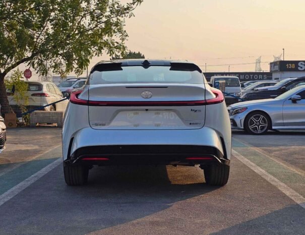 TOYOTA BZ5 630 MAX ELECTRIC WITH CHARGER 2025