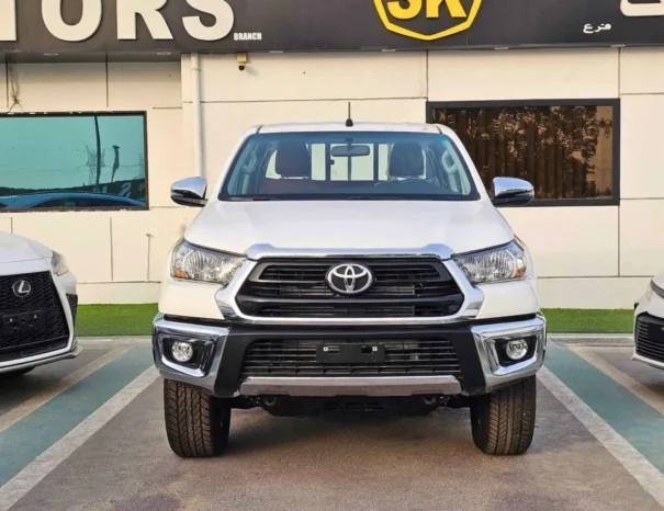 TOYOTA HILUX Image 1
