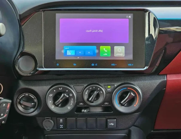 TOYOTA HILUX Image 2