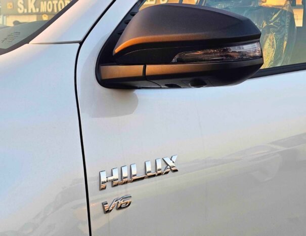 TOYOTA HILUX ADVENTURE 2025 PETROL V6 4.0L A/T
