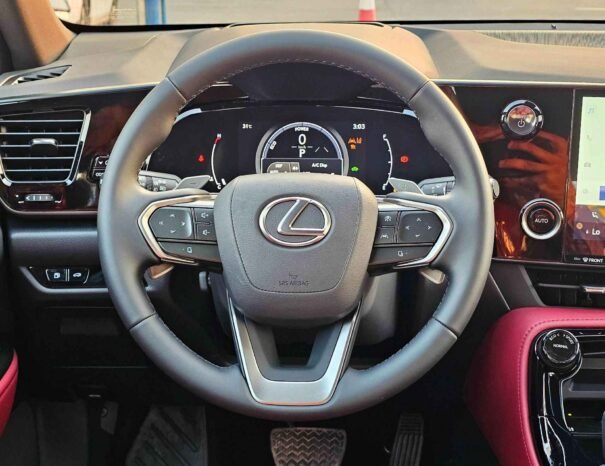LEXUS NX350 Image 5