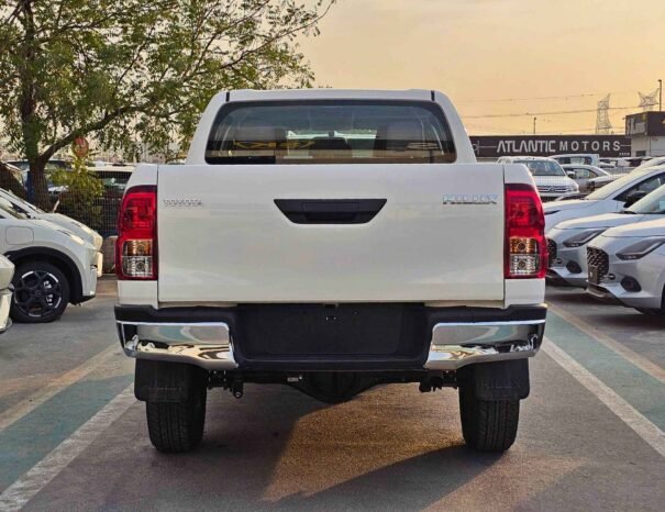 TOYOTA HILUX Image 11