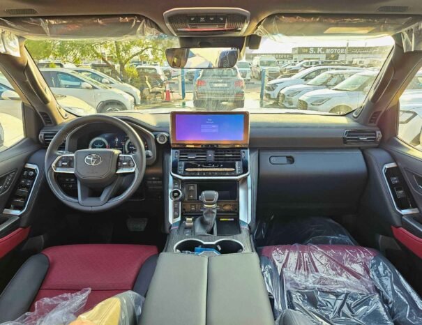 TOYOTA LANDCRUISER Image 4