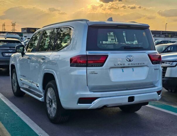 TOYOTA LANDCRUISER Image 17