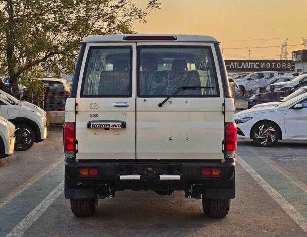 TOYOTA LANDCRUISER HARD-TOP Image 13